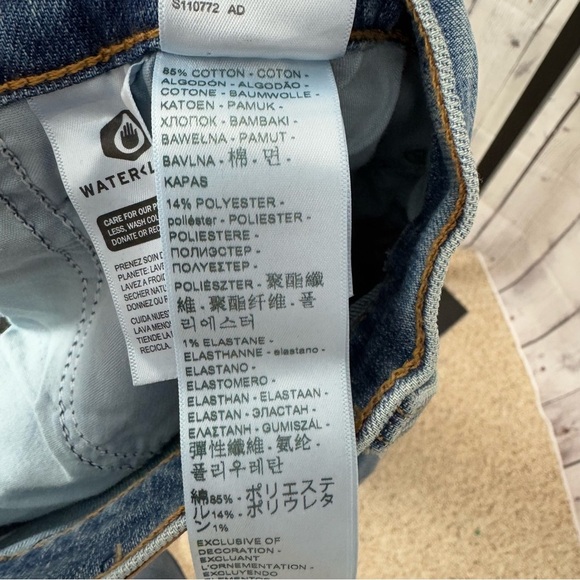 Levi’s Wedgie Straight Jeans Size 16W - Picture 8 of 8